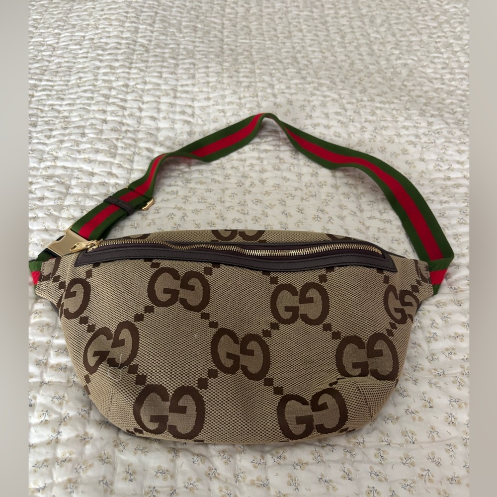 Gucci Belt Bag Jumbo GG Canvas Large